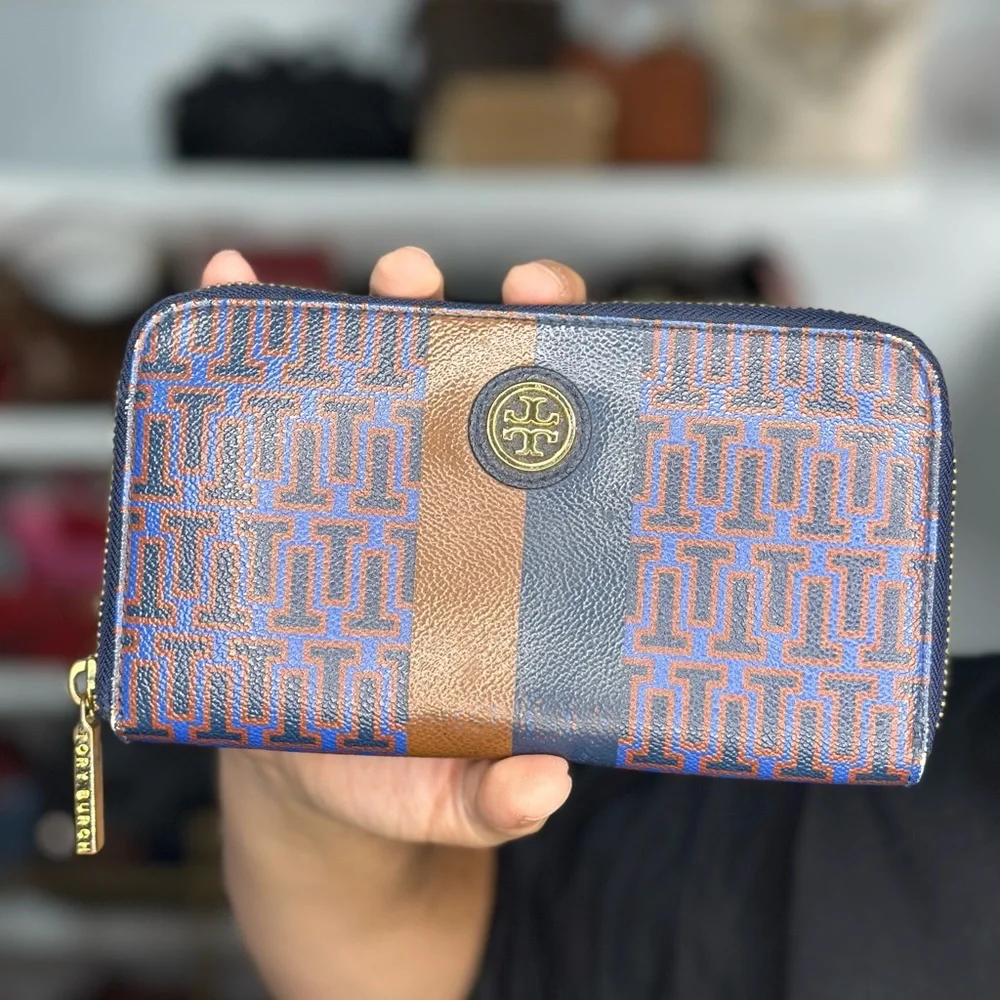Tory Burch Long Zippy Wallet